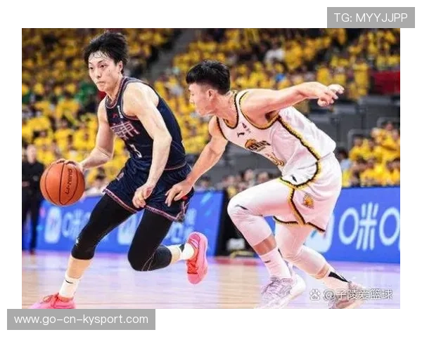 CBA广东替补三分雨瞬间终结比赛悬念，实力与默契的完美展现